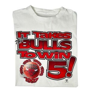 Vintage Starter Chicago Bulls "It Takes Bulls to Win 5” T-Shirt Size XL 1997